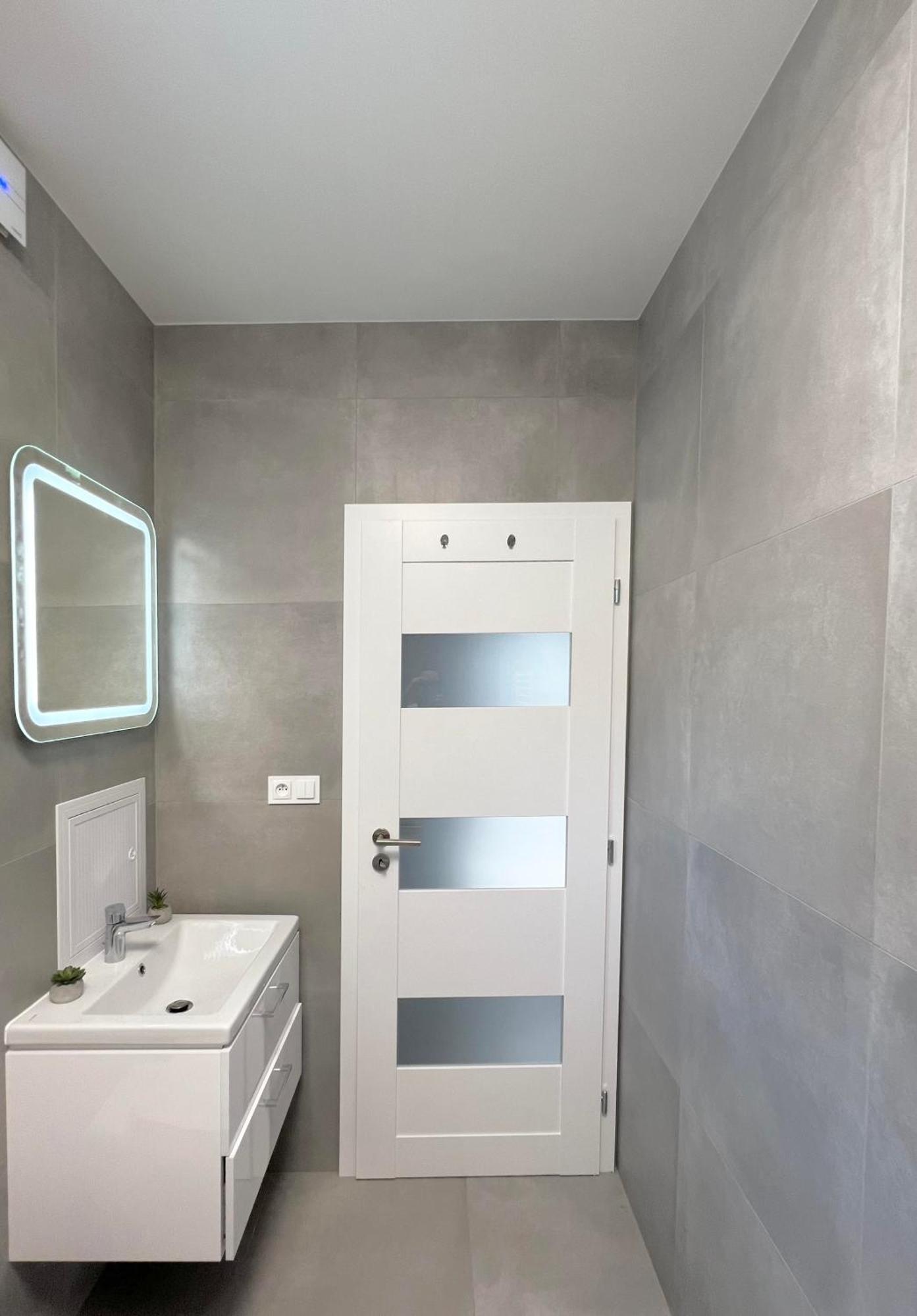 2 Moderne Apartmany 19 A 95 V Sukromi V Centre Mesta Stubnyafürdő Kültér fotó
